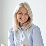 <strong>E. Johnson</strong>